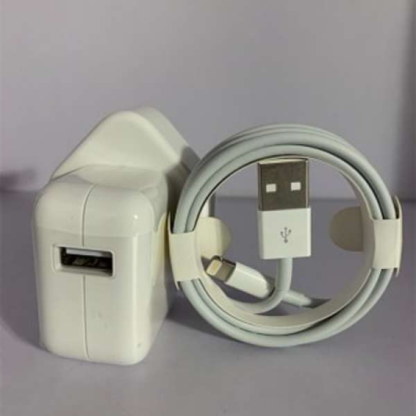 原裝iPhone iPad Airpods Lightning to usb cable充電線＋10W USB 電源轉換器