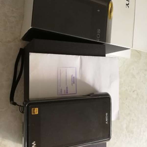 出售 Sony NW-WM1A 128GB Premium Walkman 黑塼