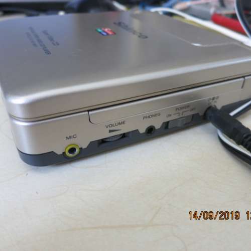 新科Shinco SVD-951(MP)  SUPER VCD PORTABLE MINI PLAYER (不是DVD機)