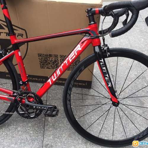 2018 TWITTER HUNTER 2.0 鋁合金碳叉公路車 送水架前後蛙燈