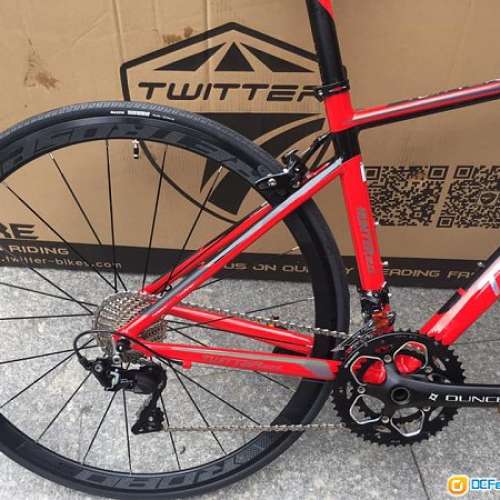 2018 TWITTER HUNTER 2.0 鋁合金碳叉公路車 送水架前後蛙燈