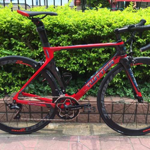 2019-TW-T10-PRO-22速碳纖維公路車-$4980/$5980送水架前後蛙燈