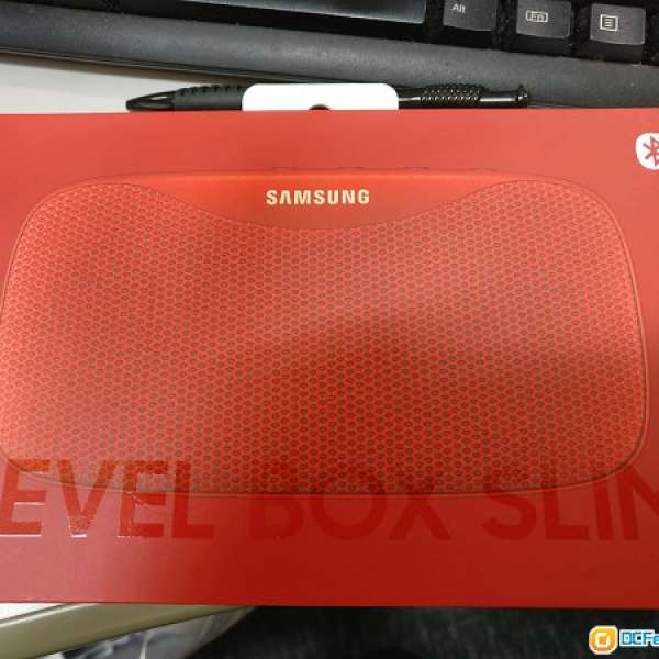 全新未開封 Samsung level box slim 手提藍芽防水喇叭