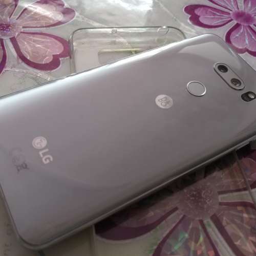 行貨 LG V30+ v30 Plus 4+128gb 銀色