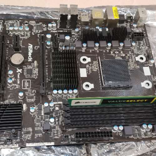 ASRock 970 Extreme3 R2.0 + CORSAIR 4GB 1333 RAM + Win10 RPO 正版數字激活