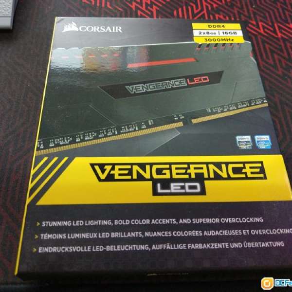 Corsair Vengeance DDR4 16GB 3000MHZ CL15(2X8GB/RED LED)