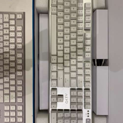 Azio Mechanical Keyboard for Mac 藍牙機械鍵盤