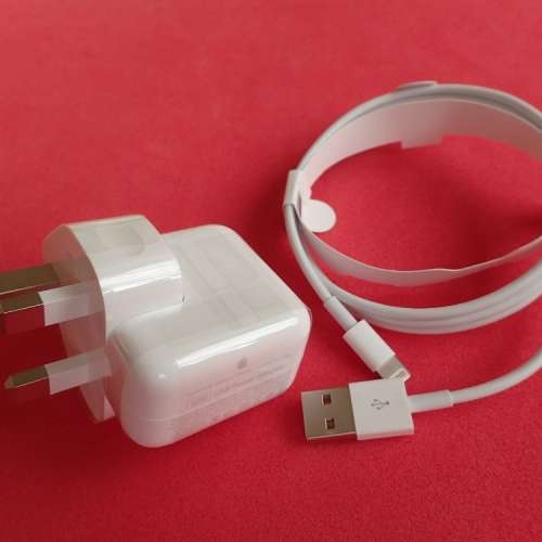 全新密封原廠 Apple iPAD charger 連原廠 Lightening綫