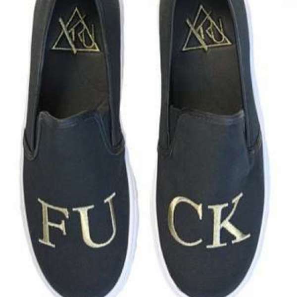 YRU MEN CHILL fuxk slip on 鞋