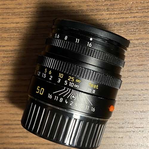 Leica Summicron-M 50mm f/2 Black (v5, 現行版, Built-in hood)