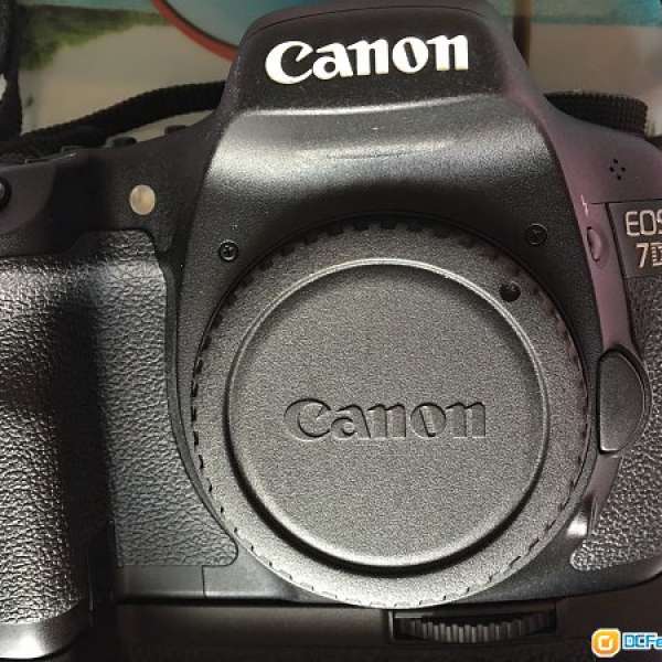 Canon 7D ，沒用痕跡 95% 以上新，已過保。冇盒。不議價送正廠直倒。