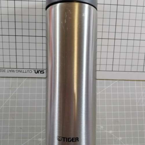 Tiger Vacuum Bottle, Super light, 480ml, 95% new