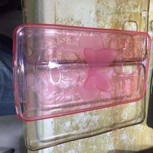 還報清屋放Samsung. LG. iPhone手機套多個， 有意pm取