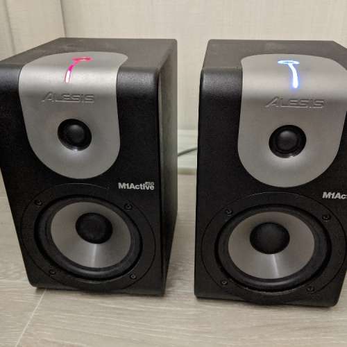Alesis M1 Active 520 Studio Monitor Speakers (注意內文)