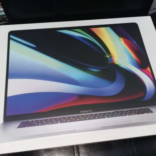 Macbook pro 2019年  16吋  只買一個月