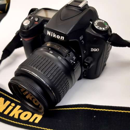 Nikon D90 , AF-s ED18-55mm II kit set,  閃光燈