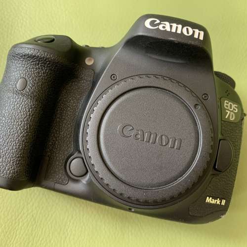 Canon EOS 7D Mark II （連美科電池直度）