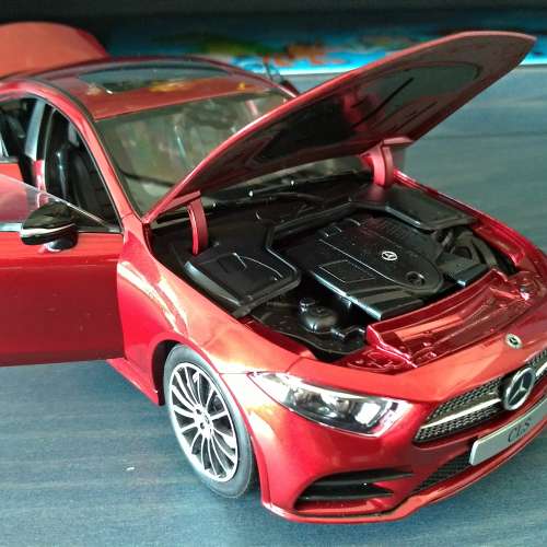 Mercedes Benz CLS 1:18