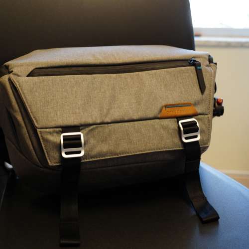Peak Design everyday sling bag 10L