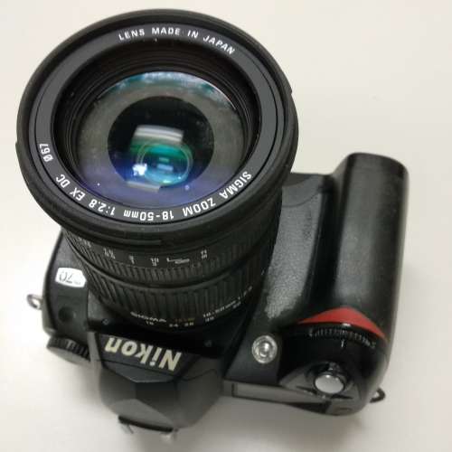 Nikon D70連Sigma 18-50mm/F2.8 EX DC