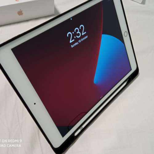 iPad 2020 32GB + Apple Pencil + Case