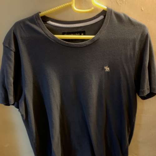 Abercrombie & Fitch A&F 深藍色Tee M Size