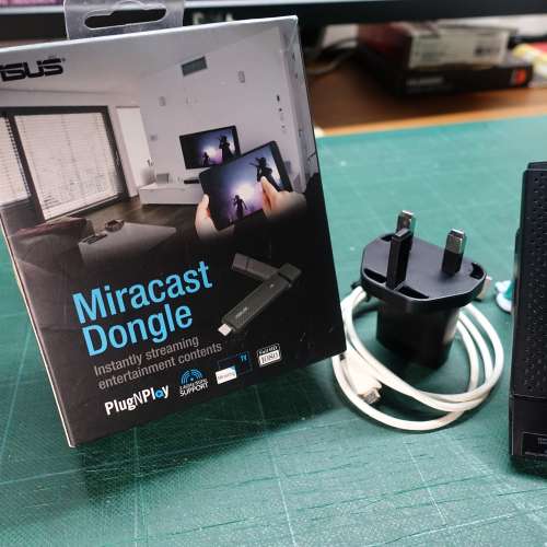 Asus Miracast Dongle 串流媒體播放器