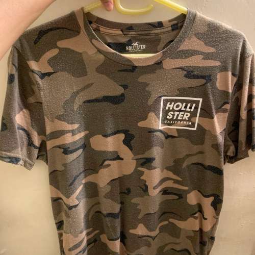 Hollister 軍綠迷彩 Tee M碼