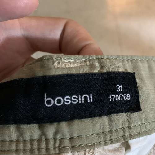Bossini 男裝 卡其色 短褲 31碼