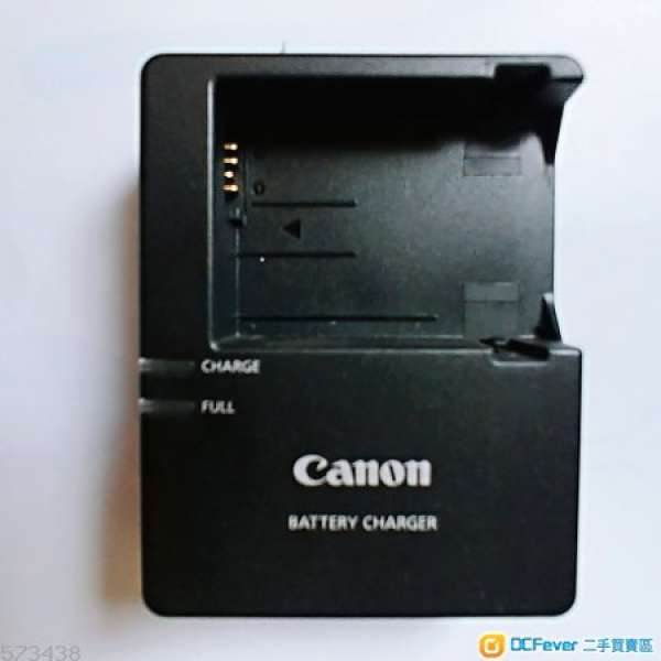 Canon LP- E8 原廠充電器 LC-E8E 合 550D, 600D, 650D, 700D使用