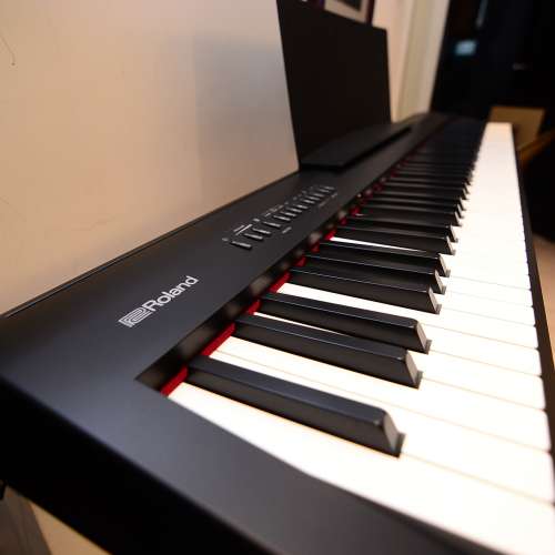 全新 Roland FP-30 數碼鋼琴 一年保養