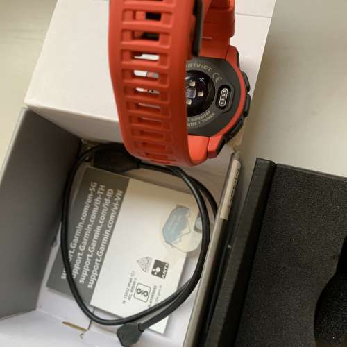 99%New Garmin Instinct flame red Rugged GPS Smart Watch English Only