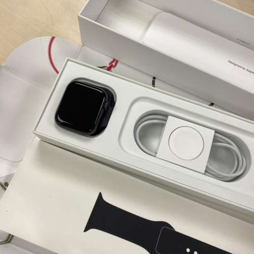 9成7新 Apple Watch 5 40mm Gray W/Black Sport Band(V82)