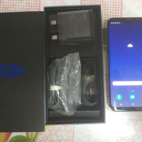 99%行貨雙卡黑色 samsung s8 plus 64gb rom 4g ram,全套有盒齊配件，火牛，耳機，線...