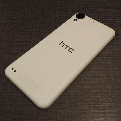 90%新 HTC Desire 530 連 機套 螢幕保護貼 火牛 Micro USB線 Motorola 耳機