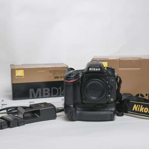 Nikon D610 + MB-D14