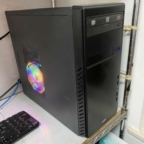 (20秒開機) I3-4160 3.6GHZ  ,8G RAM ,128GSSD + 250G HDD+GTX 650 1G DDR5+WIFI