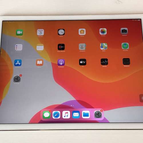 12.9in iPad Pro 1st Generation 128GB + Wifi + LTE Gold Colour