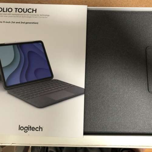 Logitech Folio Touch 鍵盤護殼配備觸控板適用於 iPad Pro 11 吋