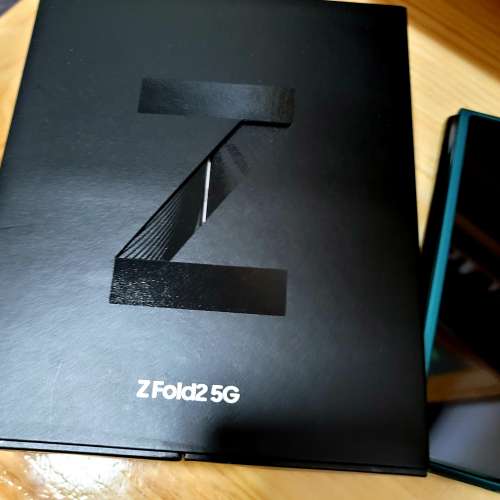 Samsung Galaxy Z Fold 2 5G 鏡面黑色，行貨