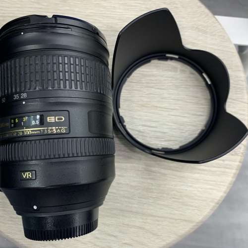 Nikon  28-300mm f/3.5-5.6G ED VR