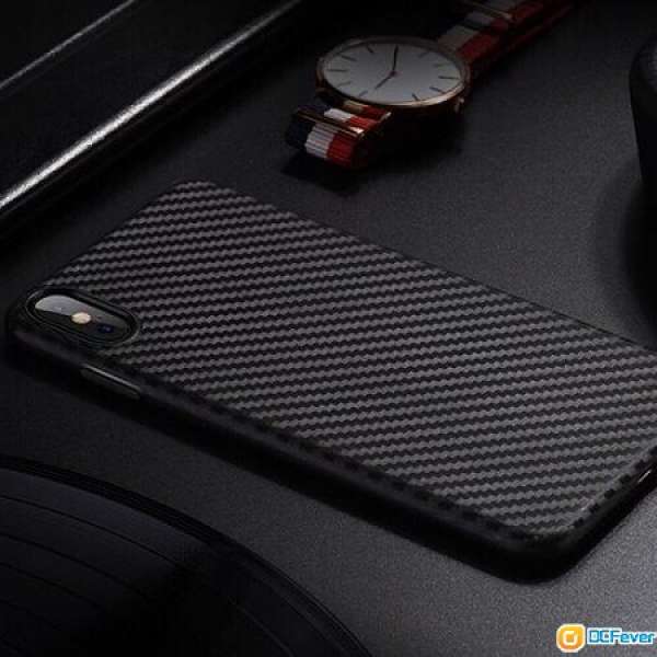 iPhone Case 7/8, Plus, X 超薄碳纖維紋軟殻！$70 2個！送全屏玻璃貼一張！