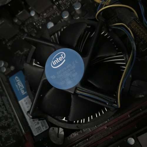 Intel core i5 7600 w/fan + Msi B250M gaming pro