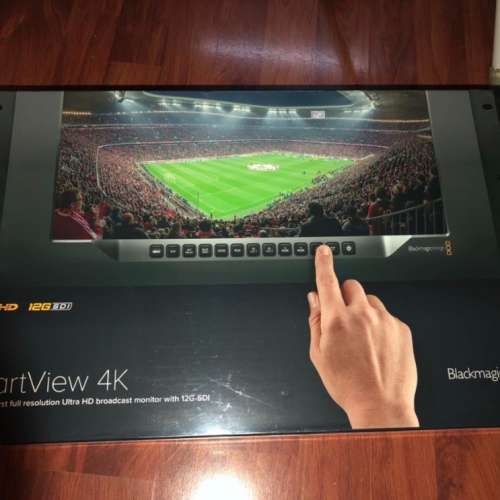全新 Blackmagic smartview 4k monitor 17吋