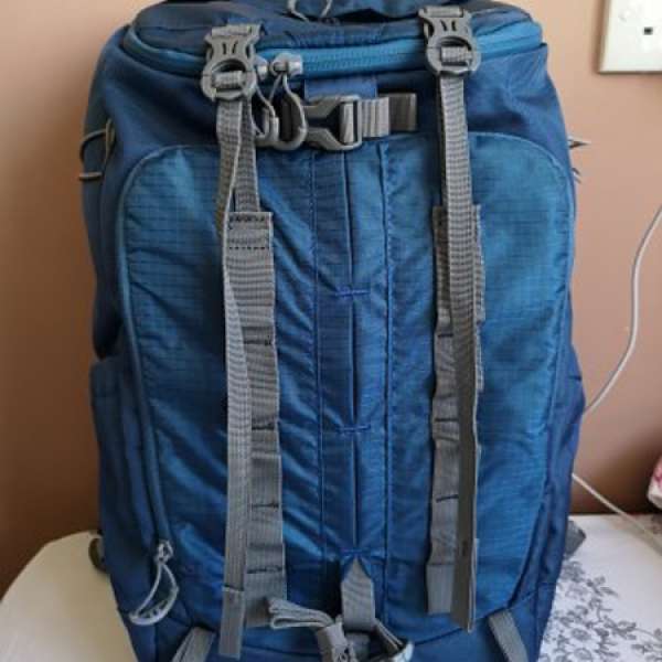 Vanguard DSLR Backpack (Blue)