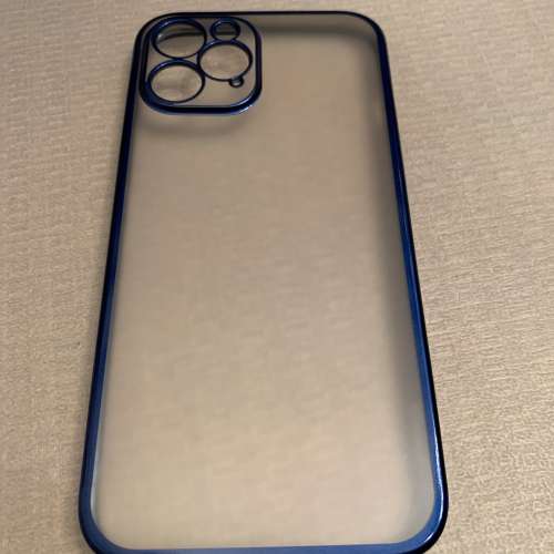 全新 iPhone 12 Pro Max 超薄保護套＋兩張玻璃貼