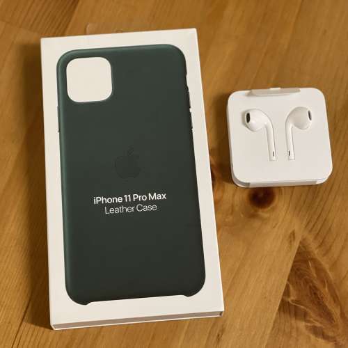 Apple iPhone 11 Pro Max 原裝皮套 (綠色) 及耳機(全新)