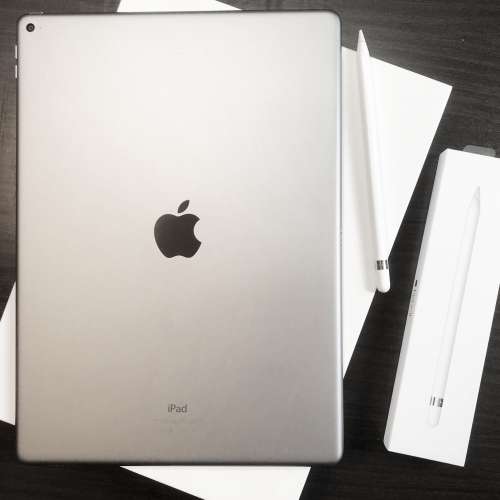 iPad Pro 12.9 WiFi 128G 第一代 (Space Gray) 連 Apple Pencil