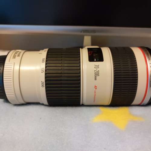 Canon EF 70 - 200mm F4 IS
