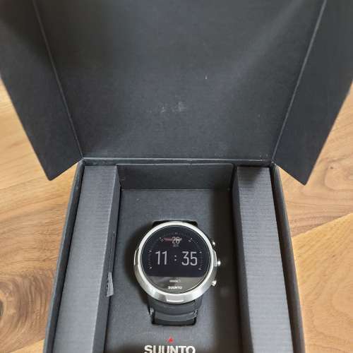 SUUNTO D5